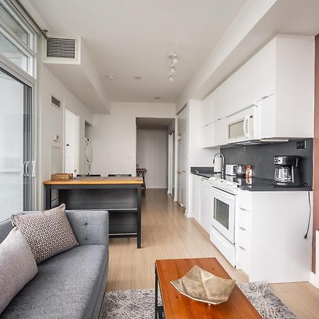 Globalstay Elegant Downtown Apartments Торонто Екстериор снимка