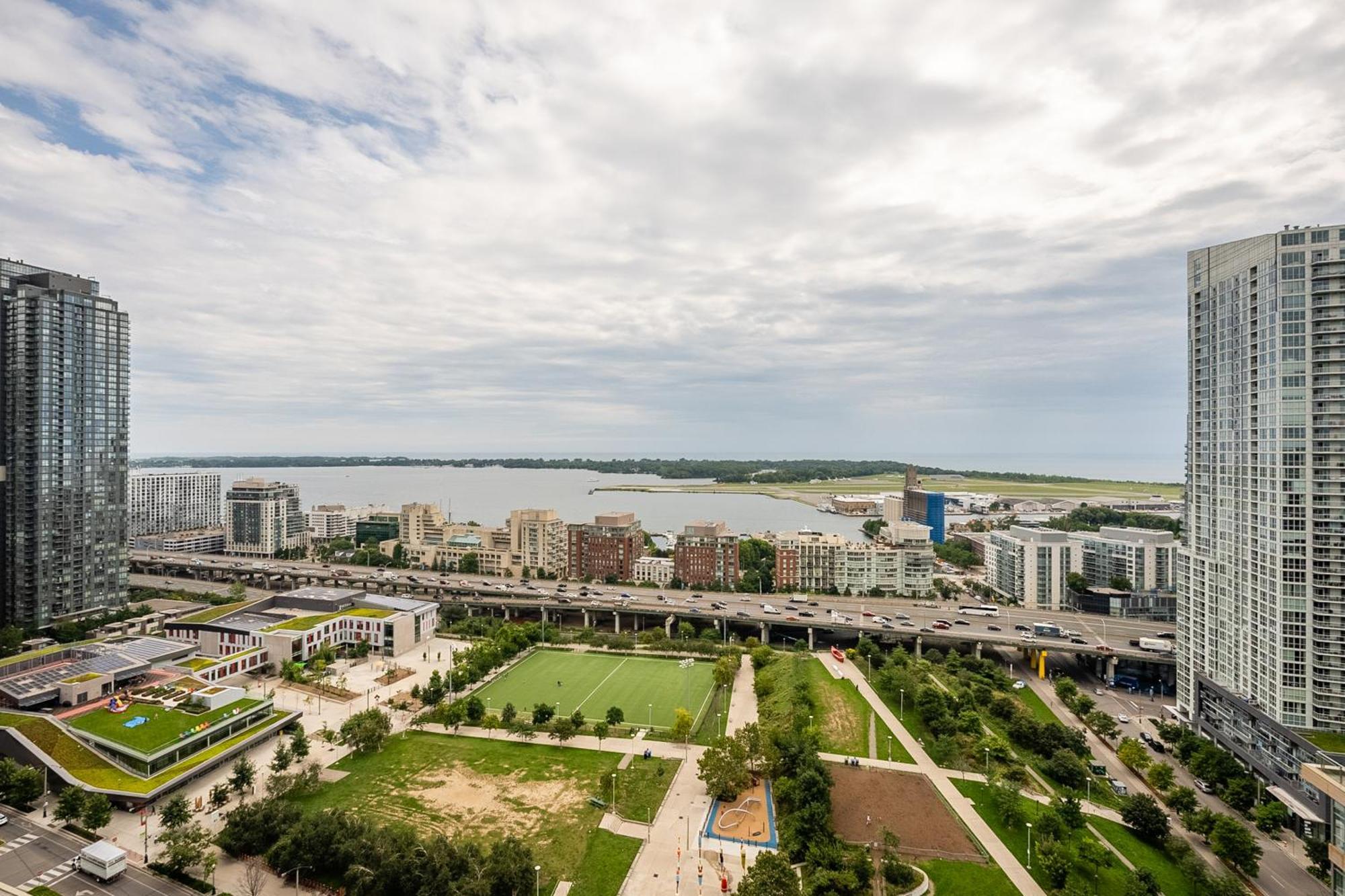 Globalstay Elegant Downtown Apartments Торонто Екстериор снимка