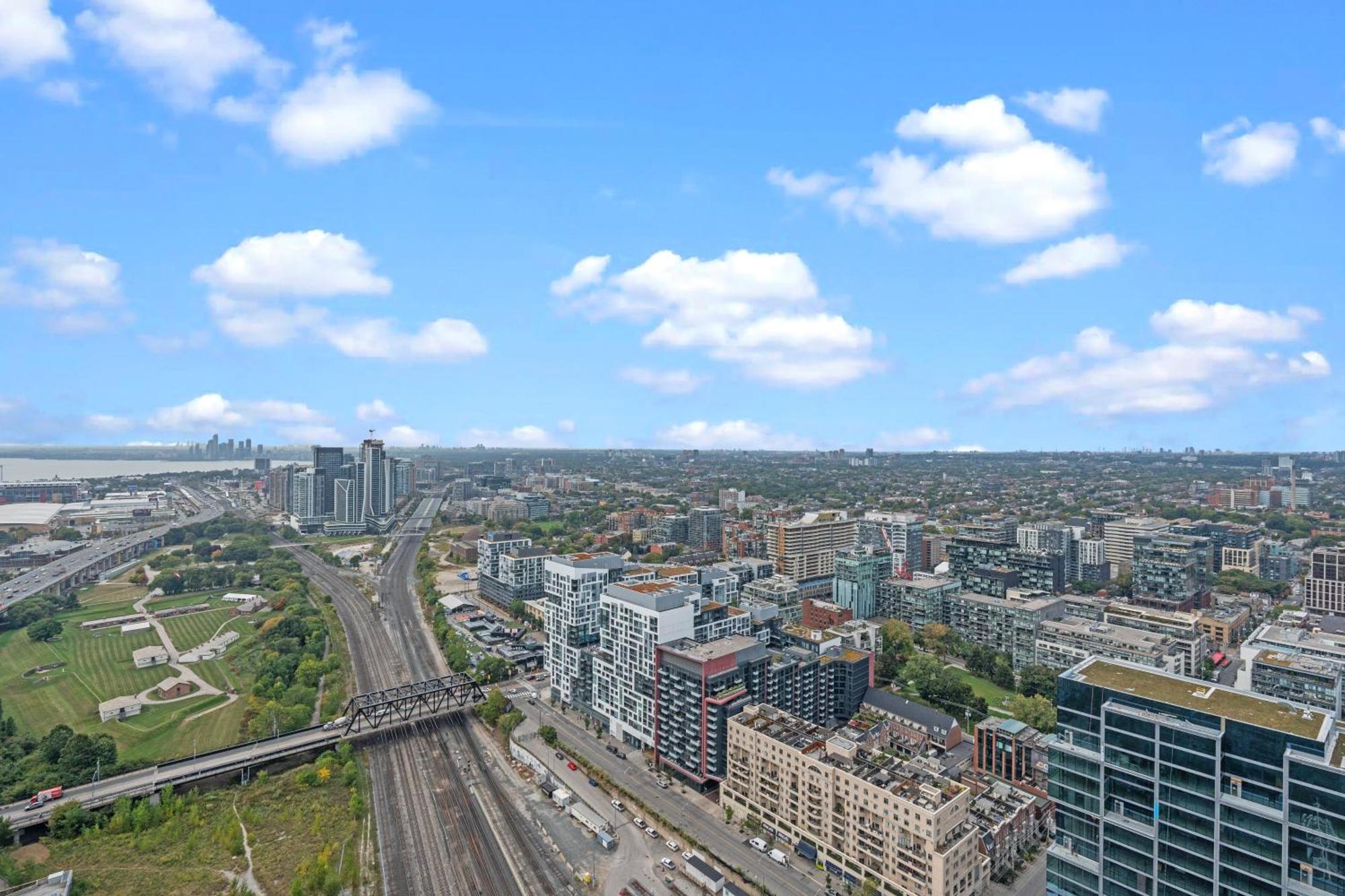 Globalstay Elegant Downtown Apartments Торонто Екстериор снимка