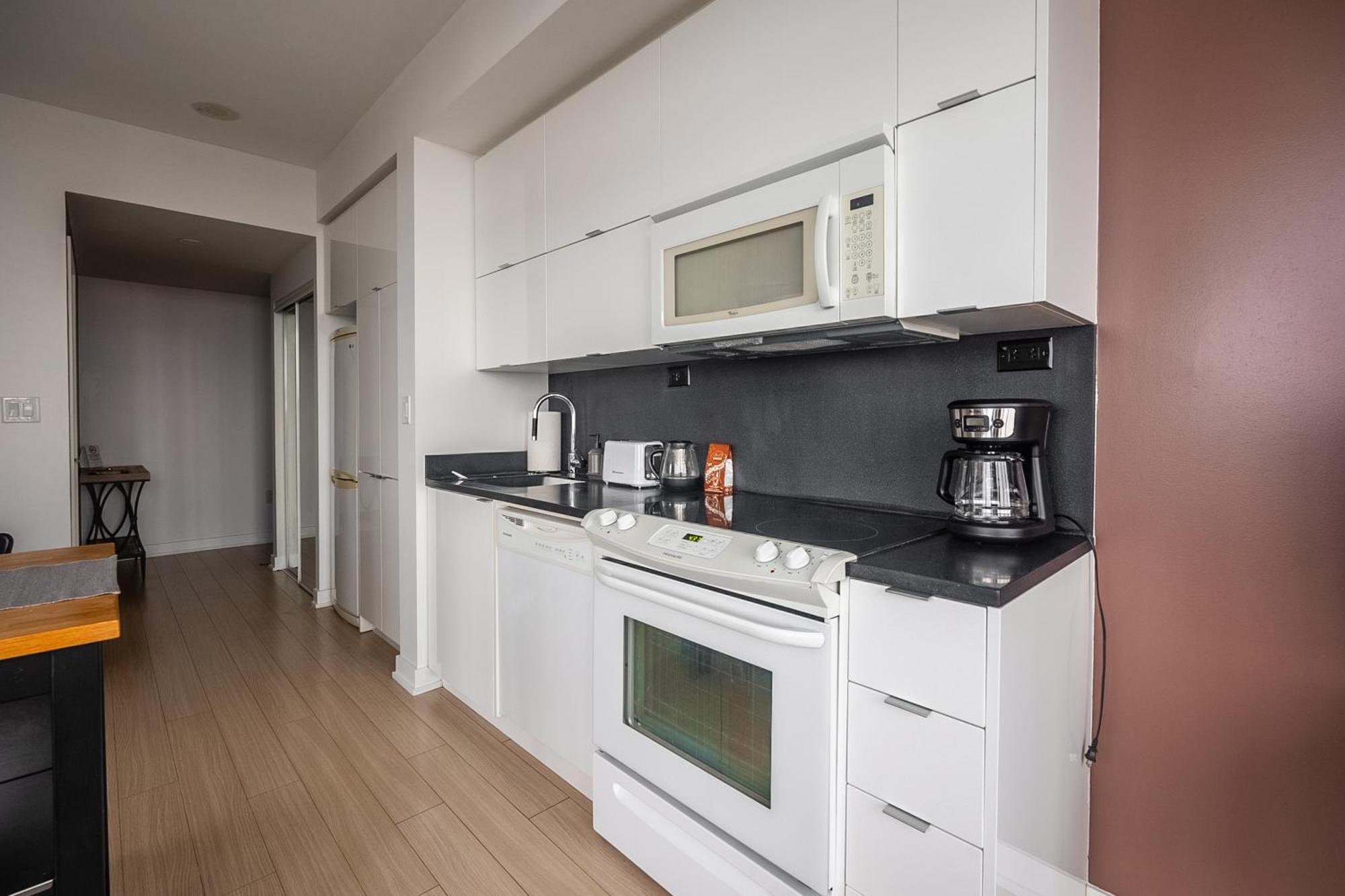 Globalstay Elegant Downtown Apartments Торонто Екстериор снимка