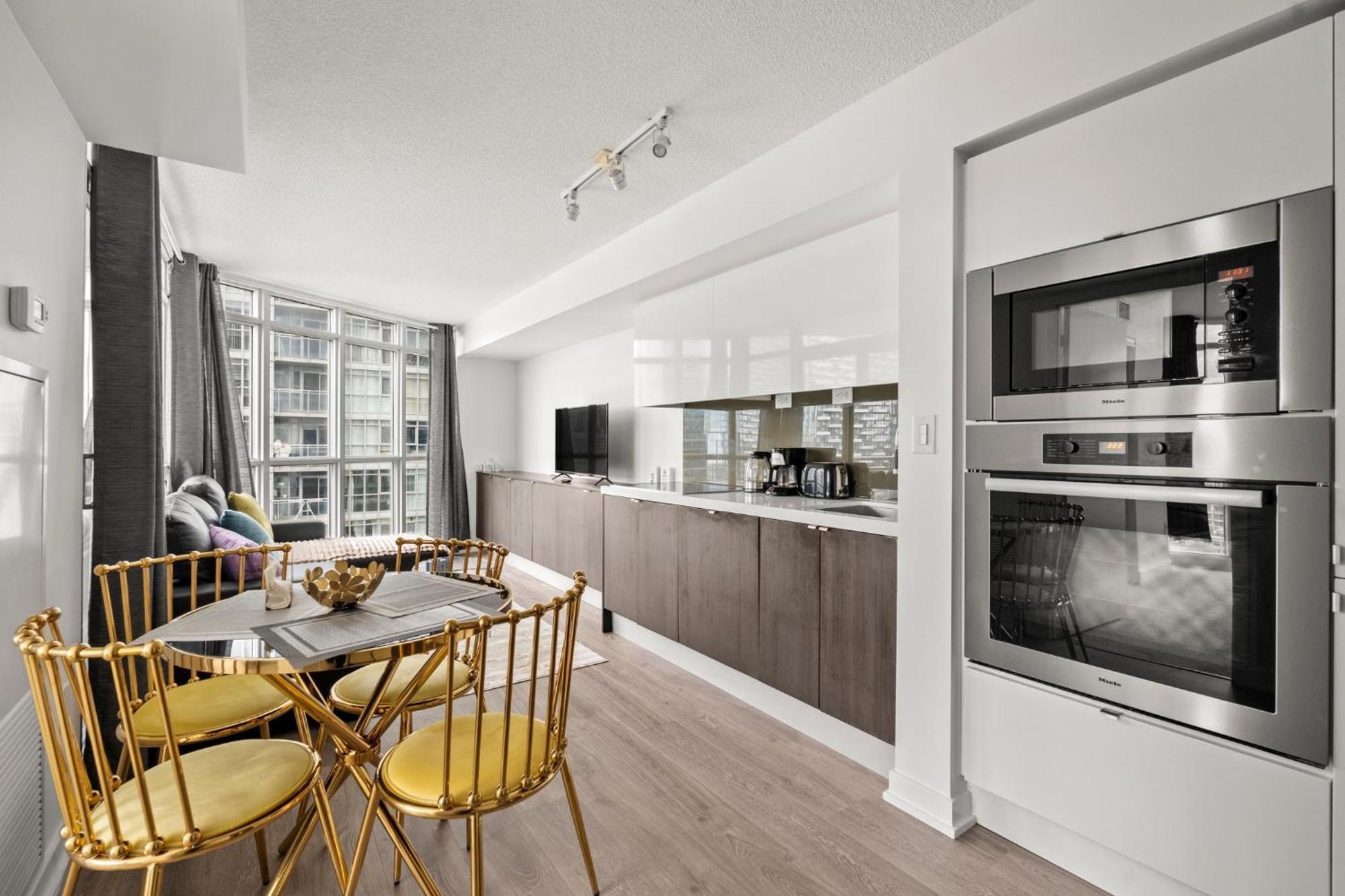 Globalstay Elegant Downtown Apartments Торонто Екстериор снимка