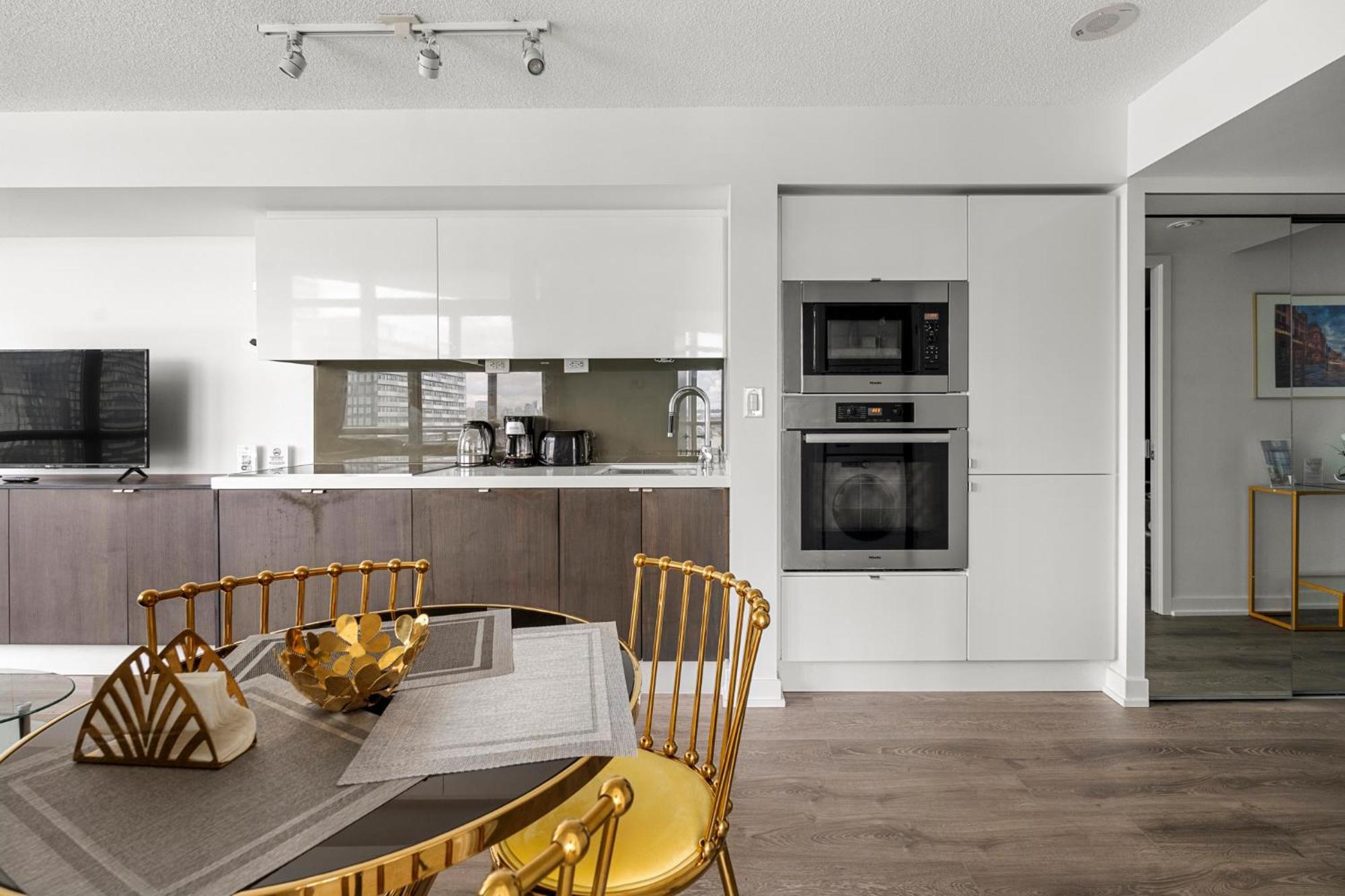 Globalstay Elegant Downtown Apartments Торонто Екстериор снимка